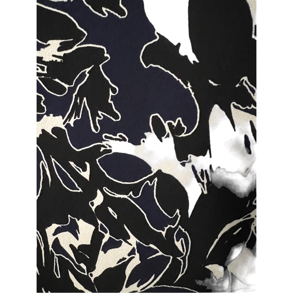 A Kasper black & white skirt in size 8 - Picture 2 of 7